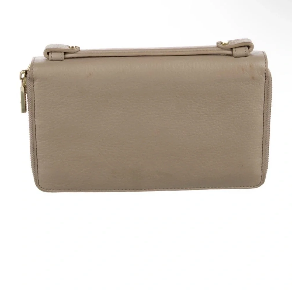 Tory Burch Beige Leather clutch